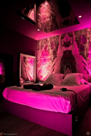 GreyRoom Cannes-Love Room BDSM